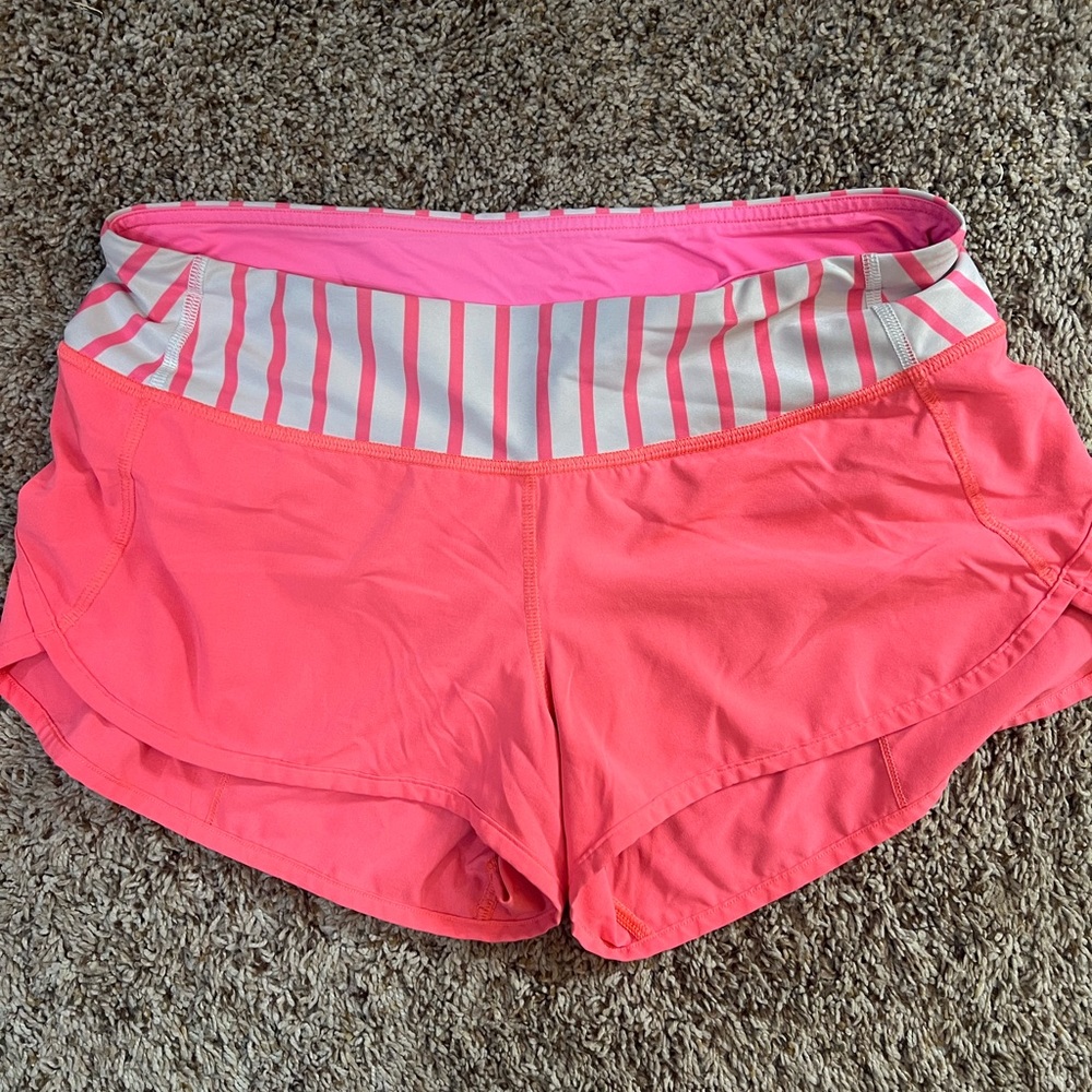 Lululemon size 6 speed shorts 2.5 “